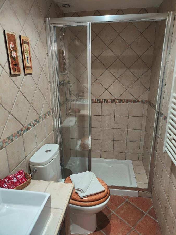 Casa Vieja Tabanera A 8 Min De Segoia Affittacamere Tabanera del Monte Esterno foto