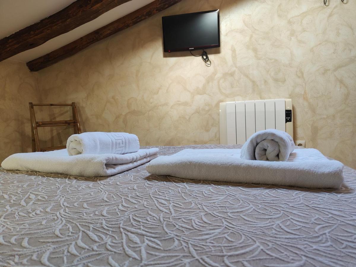 Casa Vieja Tabanera A 8 Min De Segoia Affittacamere Tabanera del Monte Esterno foto